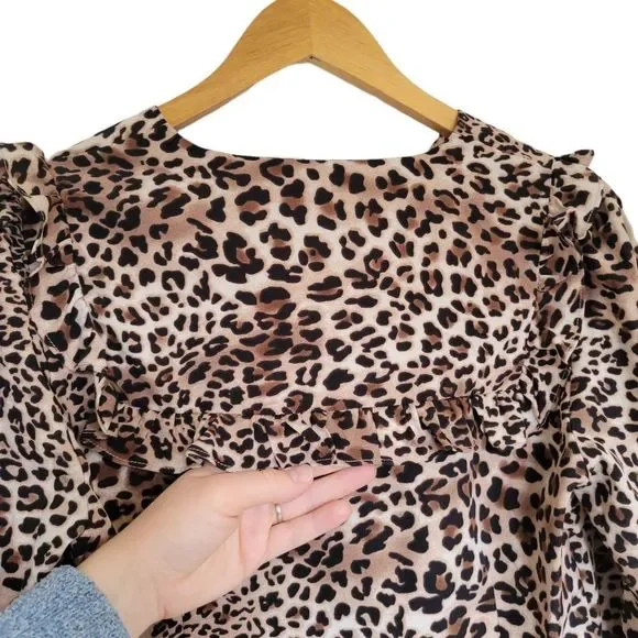 Nasty Gal Leopard Cropped Blouse - Picture 4 of 12